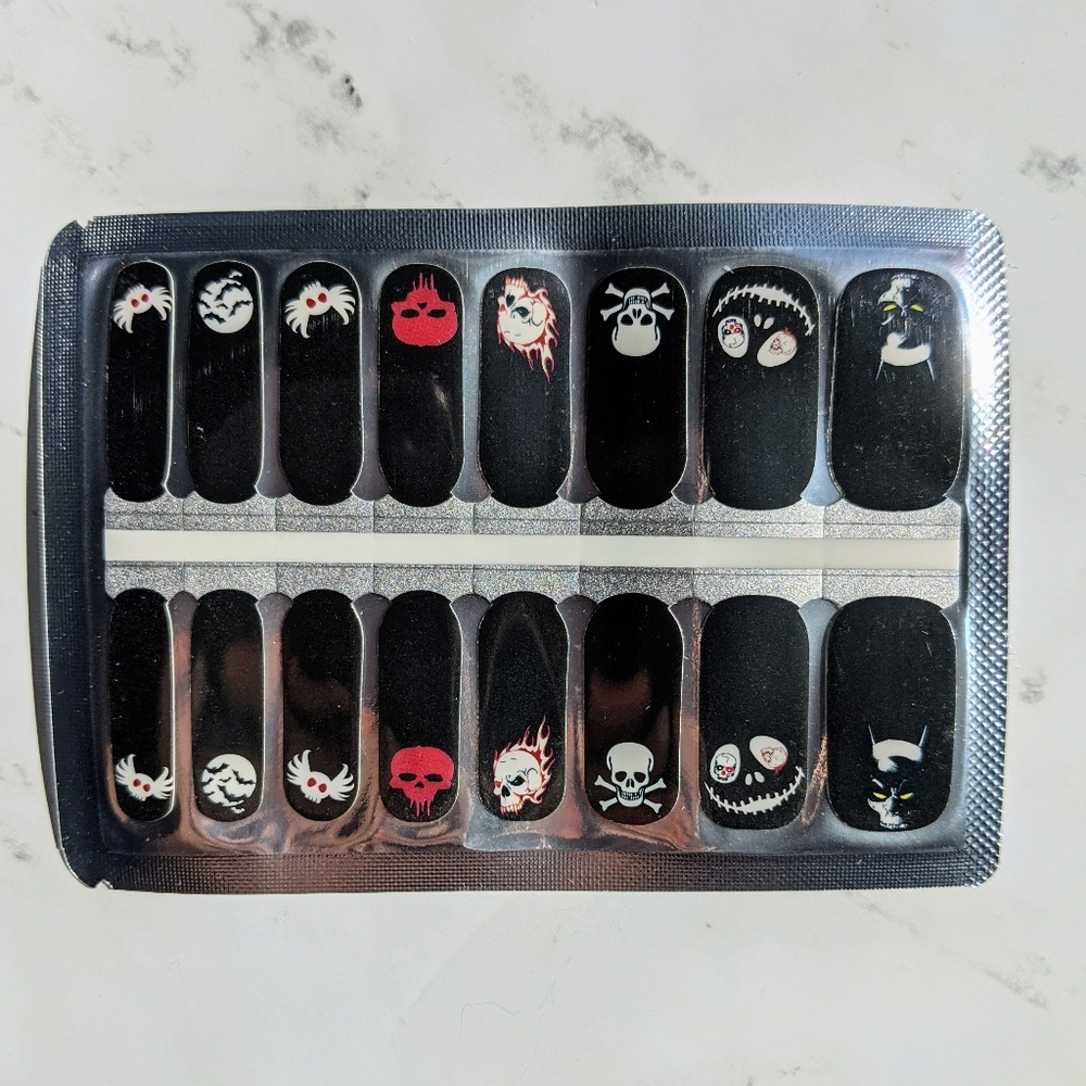 5 for $15 Nail Wraps- Boo-tiful Night - Picture 1 of 4